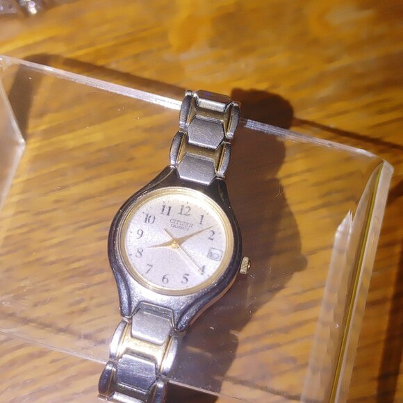 Citizen Quartz Bracelet Watch Two Tone Stainless Steel Band White Date Dial main image 4